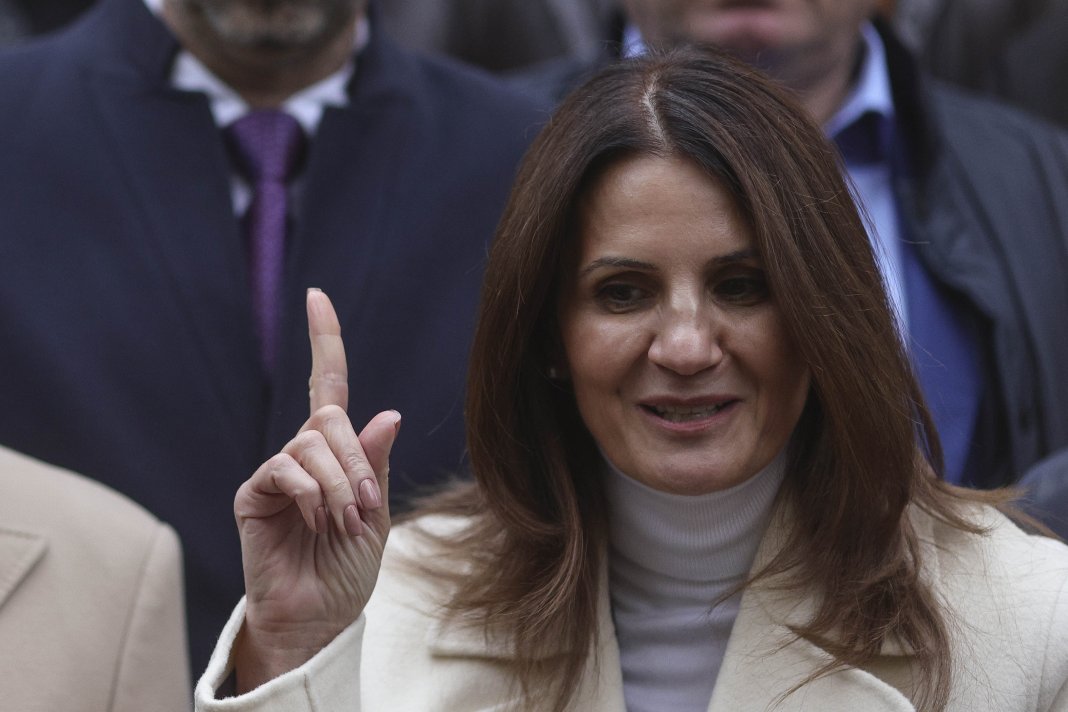 Anca Alexandrescu condamnă Recorder. Ion Cristoiu, menționat de Realitatea, era indignat că TVR 1 a arătat documentarul.