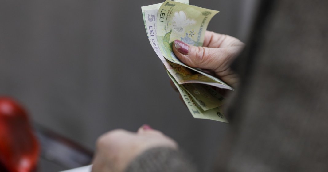 Aproape 883.000 de români beneficiază de indemnizația socială pentru pensionari