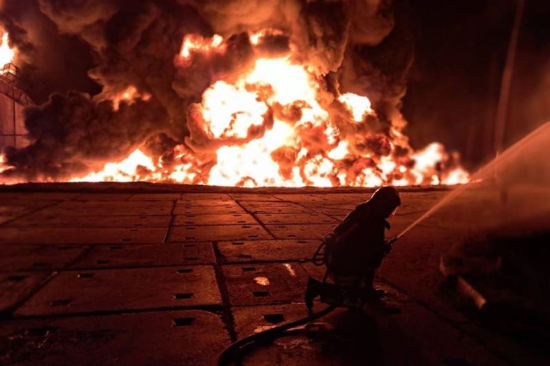 Atacuri rusești asupra terminalelor maritime ucrainene de la frontiera cu România / Date din sistemele radar ale MApN / Alertă RO-Alert în Tulcea și Galați