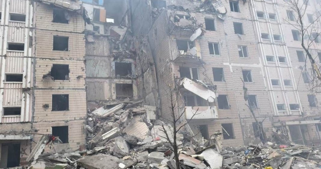 „Democrația se stinge în beznă”: Sistemul energetic ucrainean aproape de prăbușire, avertizează specialiștii (WP)