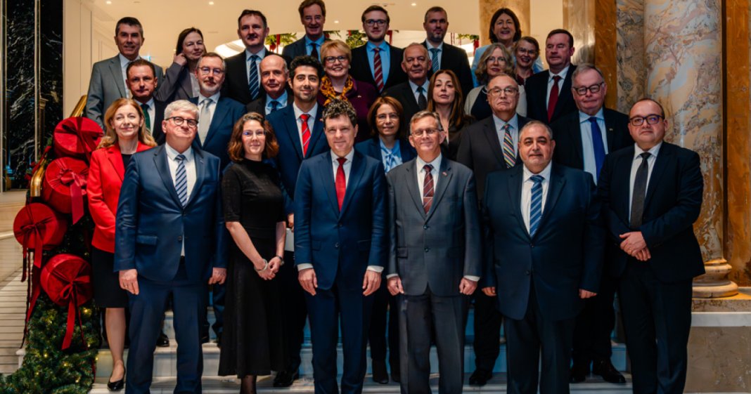 Nicuşor Dan, reuniune cu ambasadorii UE: România va continua să fie activă şi constructivă în discuţiile europene