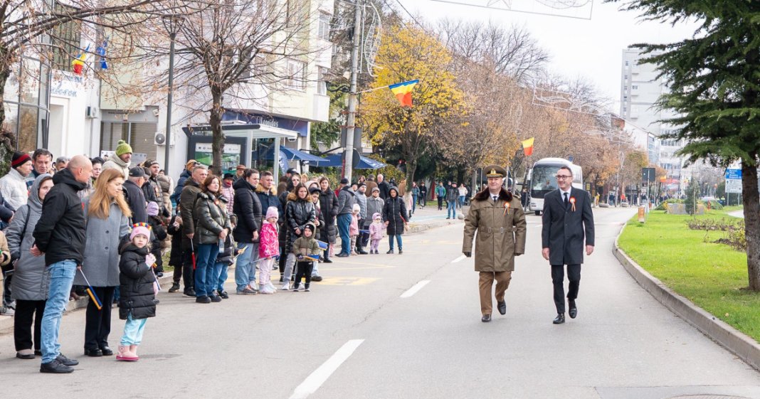 Prefectul și subprefectul de Olt, puși sub control judiciar după ce ar fi tras cu armele într-un poligon militar (surse)