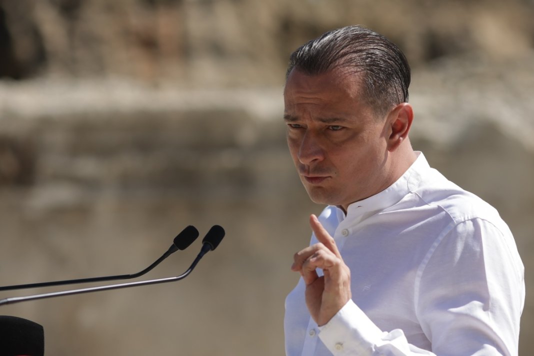 Primăria București: După Makaveli și Vlad Gheorghe, un alt concurent se retrage și îl sprijină pe Daniel Băluță