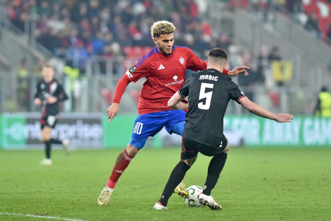 A semnat cu CFR Cluj și a început pregătirile sub îndrumarea lui Daniel Pancu!