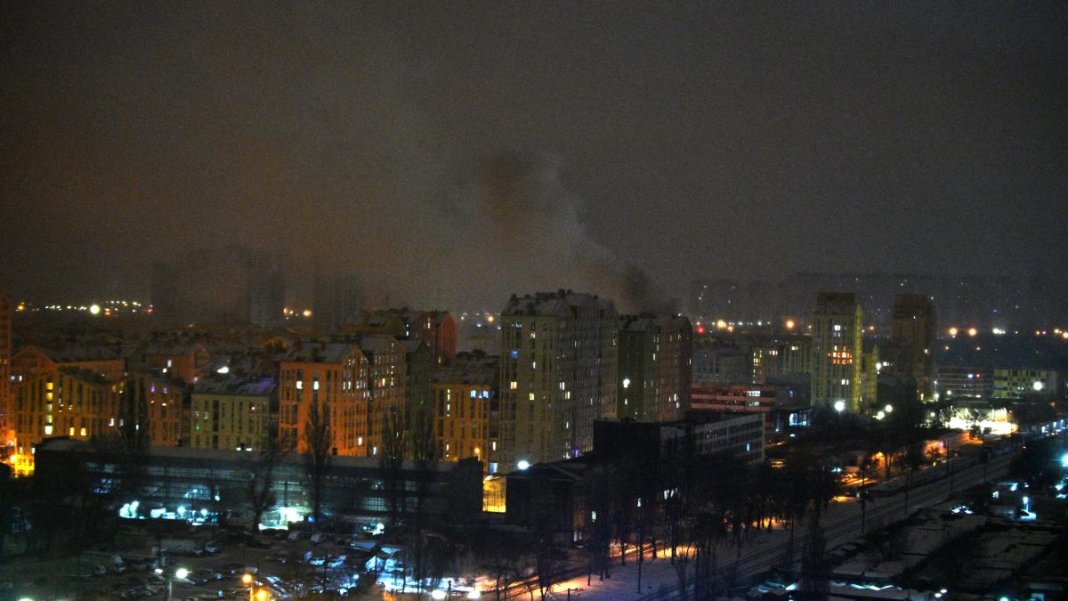 Atac de amploare asupra Ucrainei: Kievul este atacat cu drone, clădiri și automobile în flăcări. Rușii ar fi utilizat o...