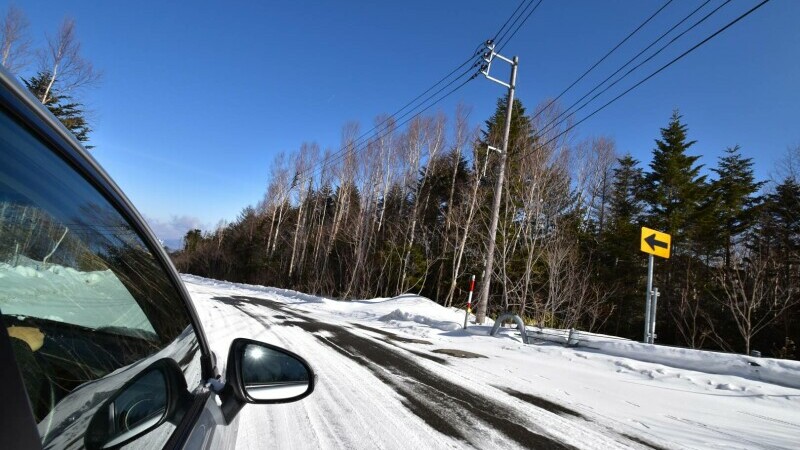 Un început de an rece: Meteorologii anticipează valori termice sub normal și ploi însemnate.