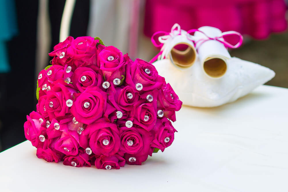 Cum combini trandafirii cu accesorii Stitch fără să pară kitsch? Cum combini trandafirii cu accesorii Stitch fără să pară kitsch?