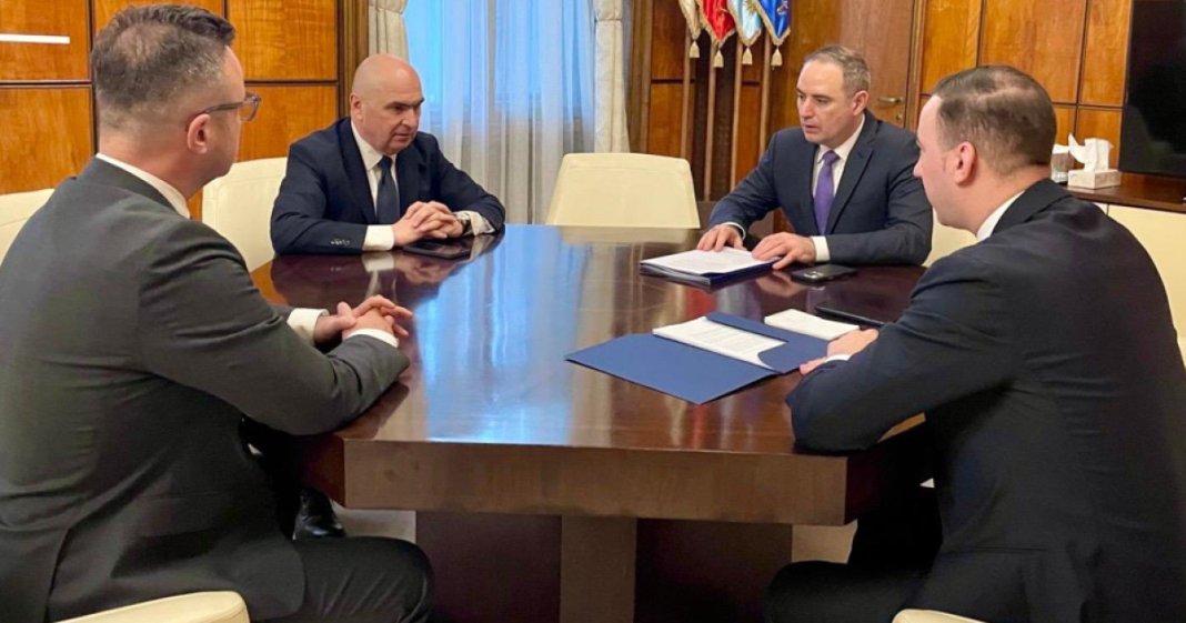 Ilie Bolojan, întâlniri cu Alexandru Nazare și Bogdan Ivan pentru reducerea costurilor la carburanți...