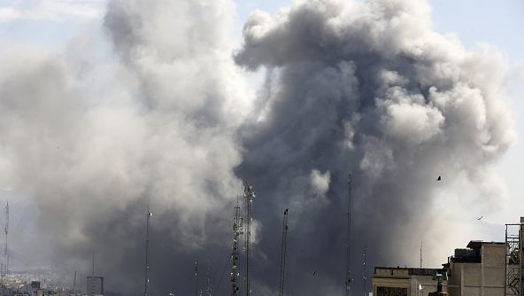 Mai multe aeronave de combatare americane s-au prăbușit în Kuweit, iar Ambasada Statelor Unite a fost cuprinsă de flăcări.