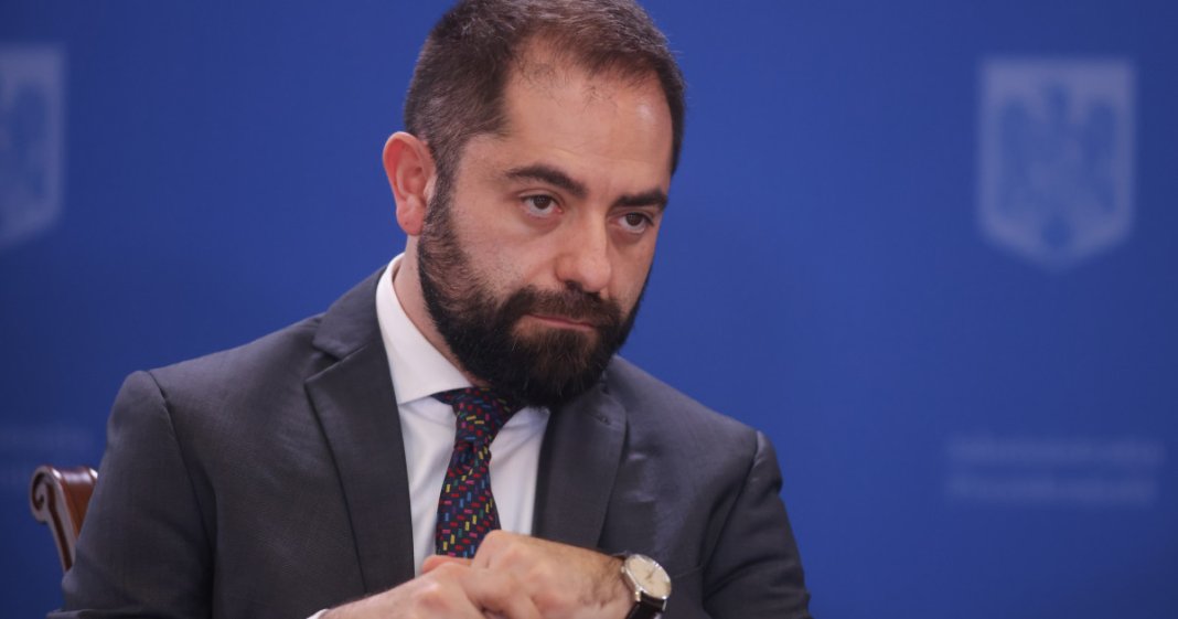 Radu Burnete: „Costul combustibilului ar putea să treacă de 10 lei”. Proiecții examinate de...