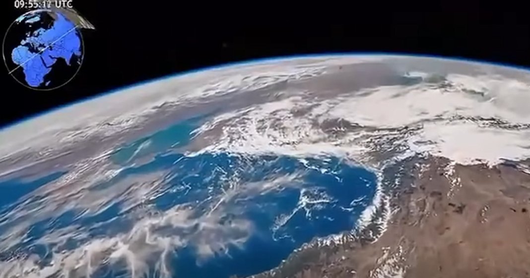 Imagini neobișnuite ale Mării Negre din cosmos, captate de capsula Orion în cadrul misiunii Artemis II