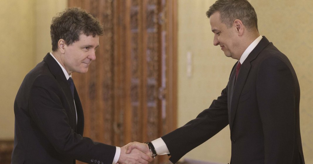 Răspunsul oferit de Sorin Grindeanu la interogarea referitoare la o posibilă suspendare a președintelui Nicușor Dan