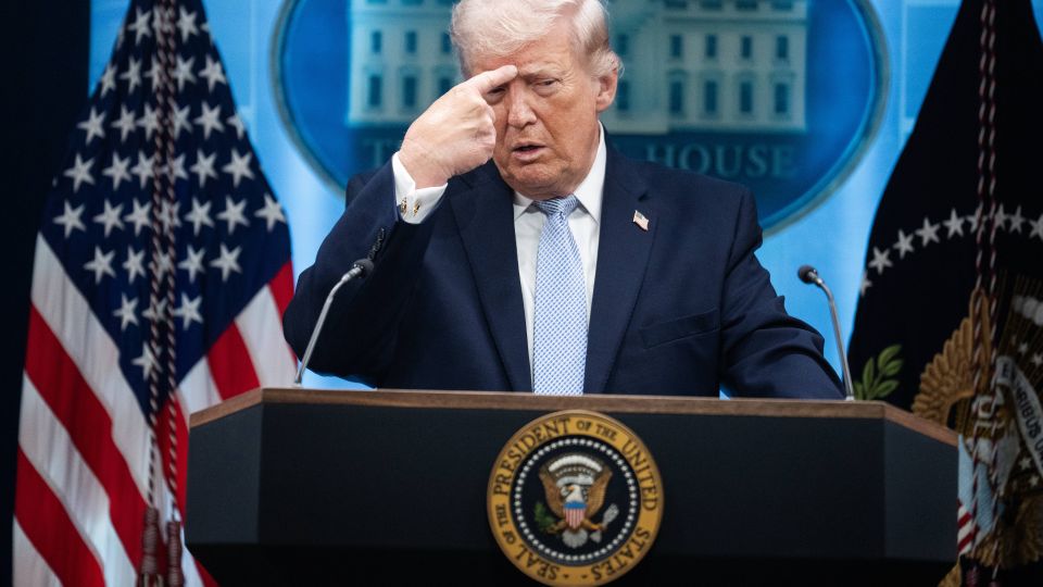 Trump avertizează Iranul: „Toată civilizația va fi nimicită în această noapte”. Când expiră termenul limită stabilit pentru Teheran