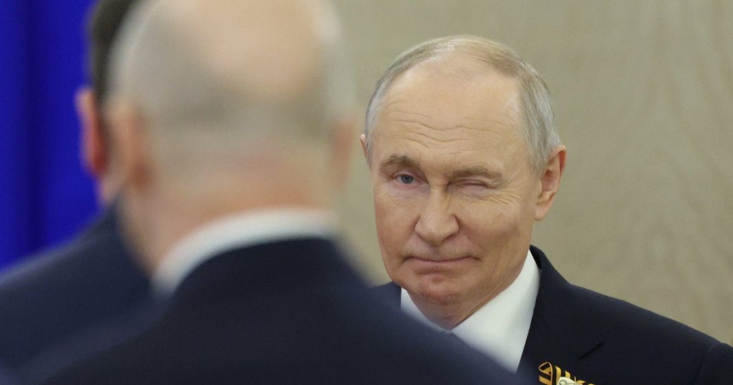 De ce conducerea de la Kremlin nu reușește să-l depună pe Putin de la conducere și ce acțiuni poate întreprinde Occidentul pentru a...