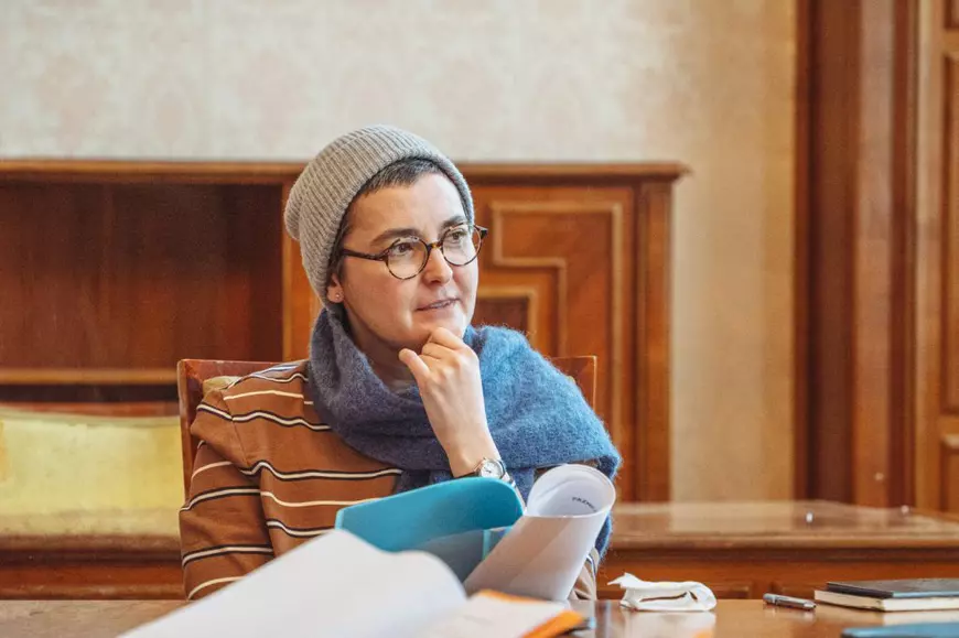 Femei pe scena Teatrului Excelsior: patru protagonista în bătălia pentru libertate într-o societate controlată de bărbați