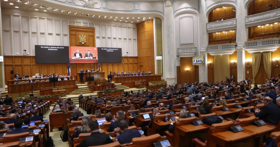 Numărul guvernelor răsturnate prin moțiune de cenzură după Revoluție: de la cel mai efemer Executiv la cel recent înlăturat...