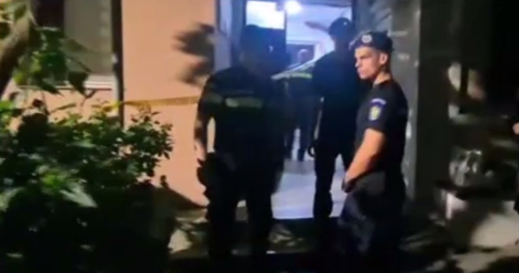 Triplă omor în Târgu Jiu: O bunică și nepoții săi au fost găsiți decedați în locuință...