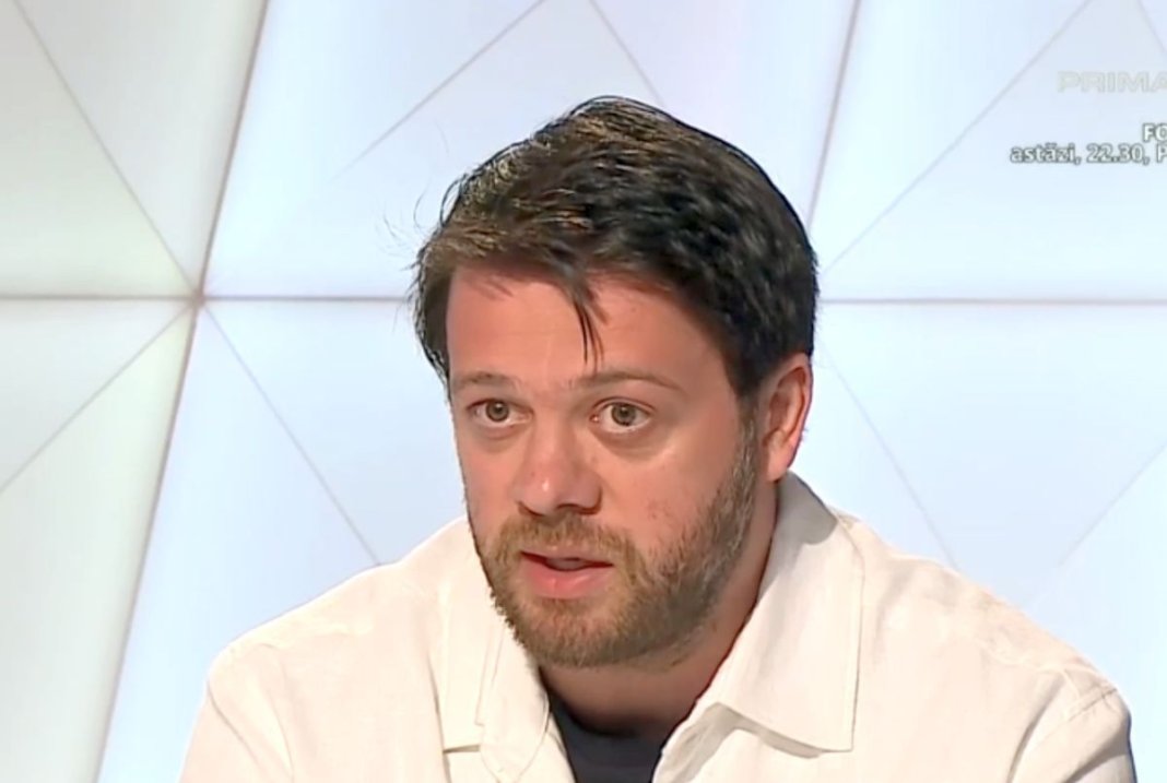 Victor Angelescu, în direct: „Daniel Pancu va prelua conducerea tehnică la Rapid. Este printre primele 3 legende ale clubului”