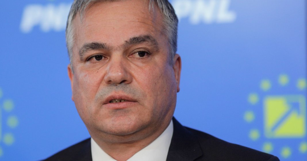 Ce afirmă Adrian Veștea, premierul propus, cu privire la separarea PNL. Mâine va avea o discuție cu Bolojan