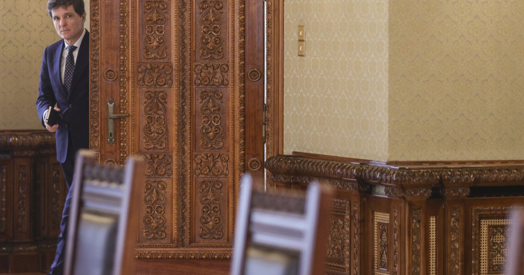 Nicuşor Dan are programată astăzi o întâlnire cu conducătorii fostei coaliţii pentru a discuta despre încheierea PNRR, cu mai puţin de două săptămâni...